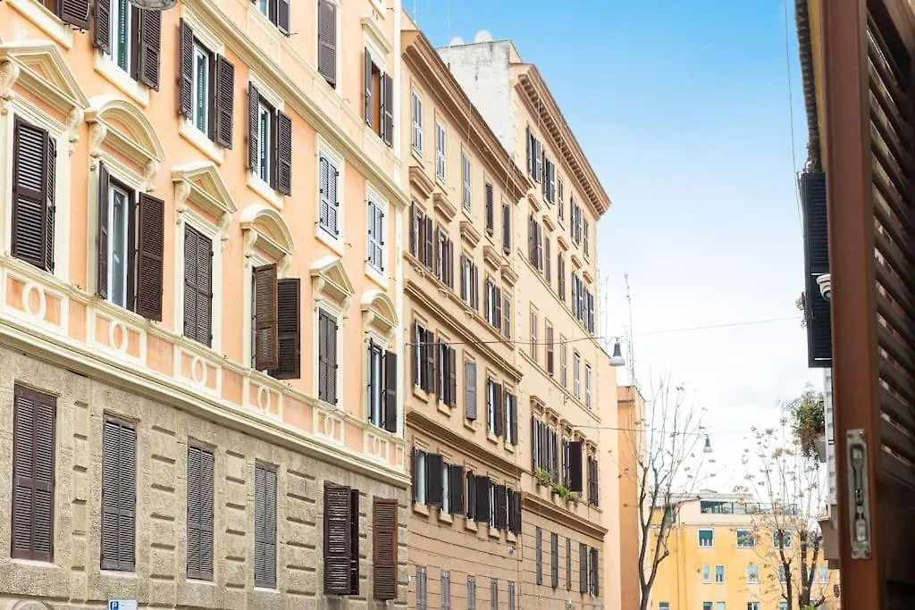 Trastevere Home By Rental In Roma Daire