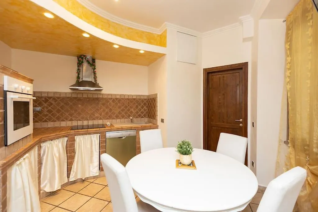 Trastevere Home By Rental In Roma Daire