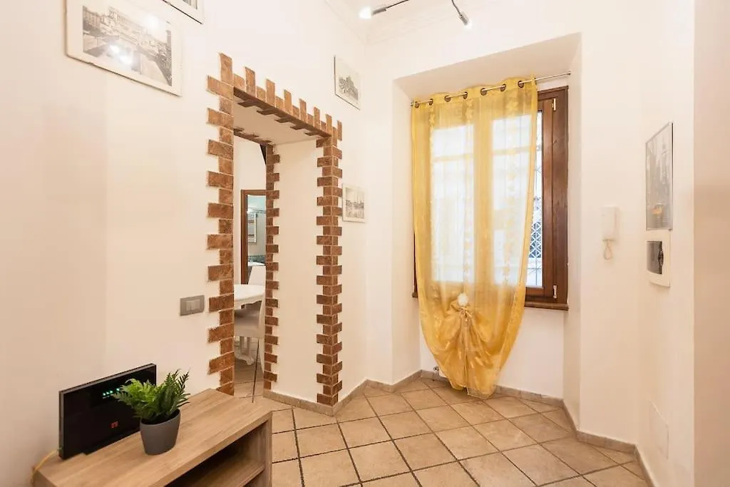 Trastevere Home By Rental In Roma 0*,