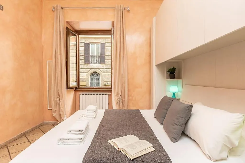 Trastevere Home By Rental In Roma Daire