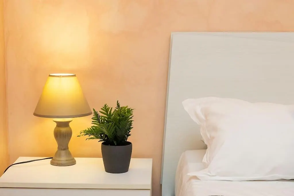 Trastevere Home By Rental In Ρώμη 0*,  Ιταλία
